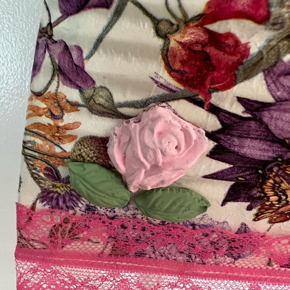 Decorated oversized tin can - Picture 11 of 13